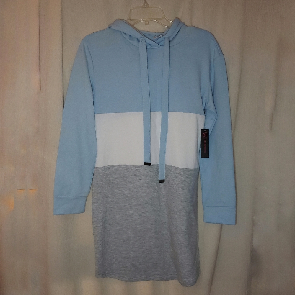 No Boundaries Long Sweatshirt